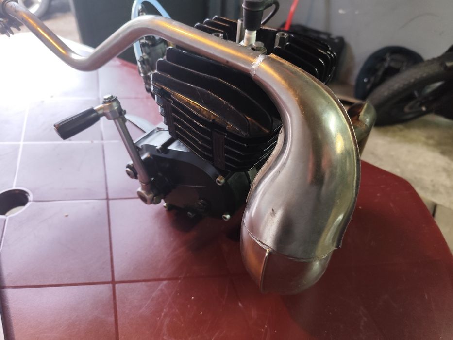 Sprzedam sprawny silnik 50 cm chłodzony powietrzem