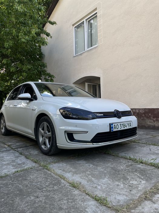 Volkswagen E-Golf максимальна комплектація, можливий обмін