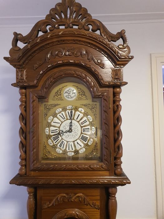 Relógio de Pendolo "Tempus Fugit"