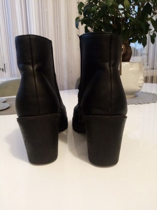 Buty damskie rozmiar 38.