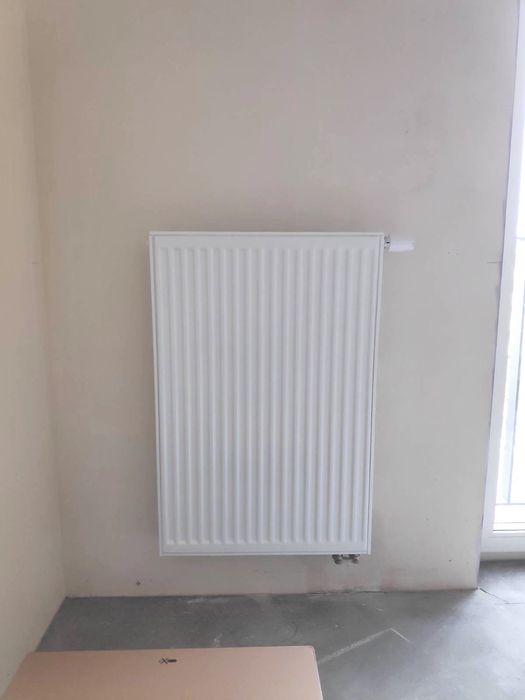 3 Nowe grzejniki V22, 21 KV-S wys.900/600x70, 900/400x100,900/600x160