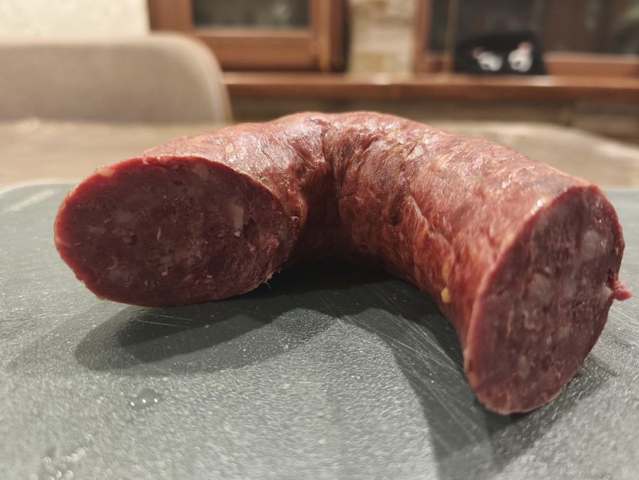 Продам ковбасу та сардельки з дичини