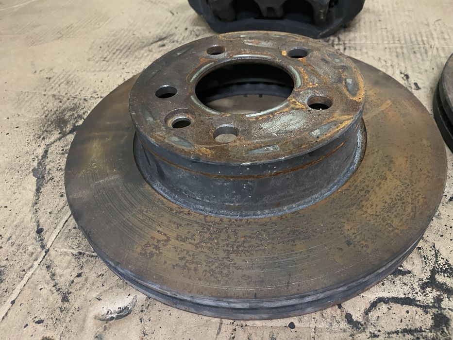 Volkswagen crafer 2020 discos e pincas travao