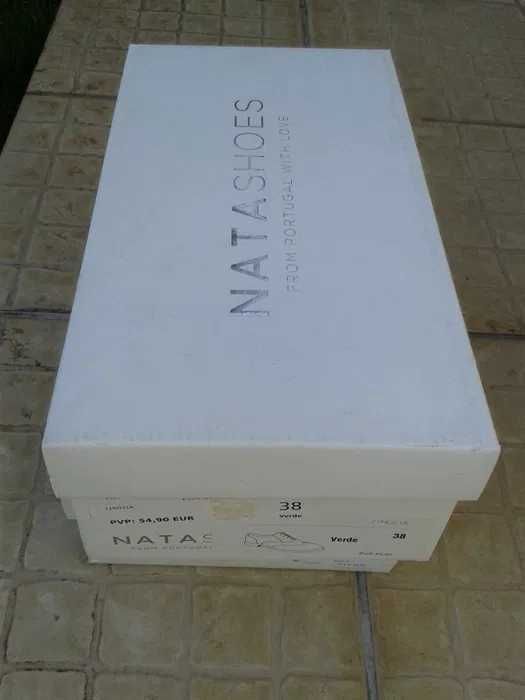 Vendo sapatos novos 38