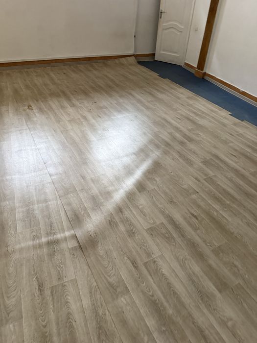 Линолиум практически новый