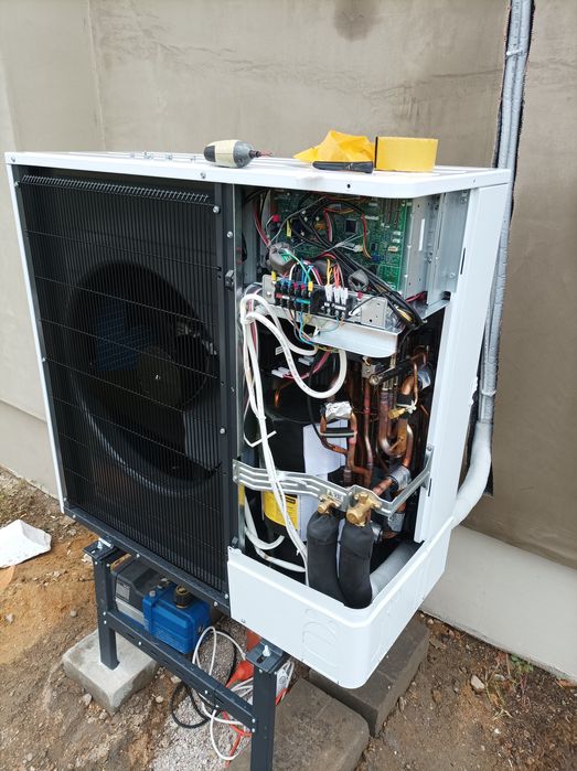 Pompa ciepła MITSUBISHI Zubadan 8 kW Montaż