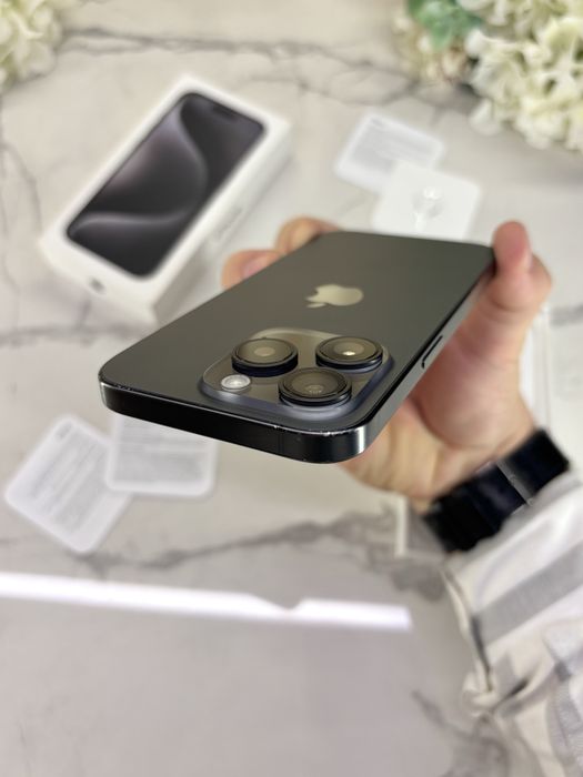 Чудовий iPhone 15 Pro 128GB Neverlock BlackTitanium (Магазин Гарантія)