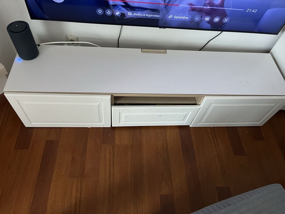 Aparador IKEA BESTÅ