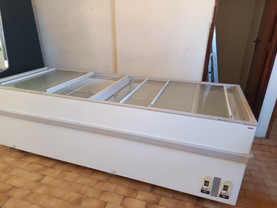 Aluga -se supermercado