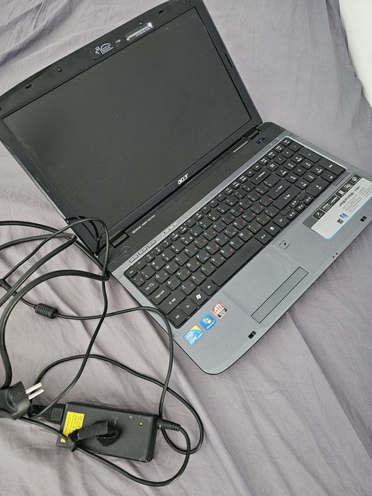 Laptop Acer Aspire 5740G z ładowarką
