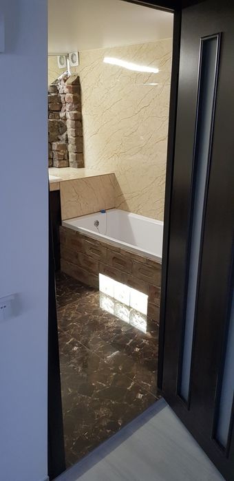 Двокімнатна квартира-лофт в центрі міста з видом на гай