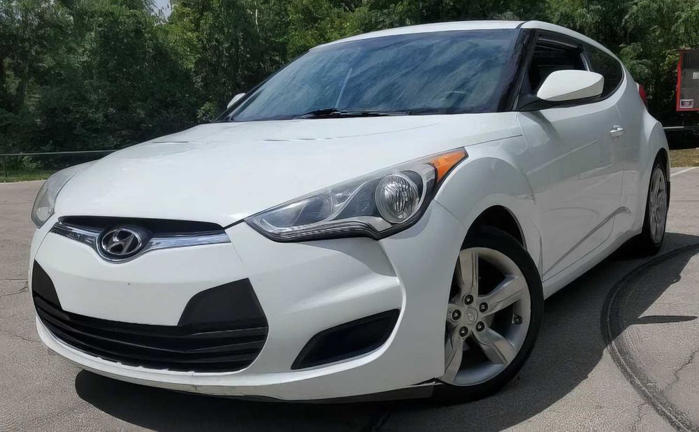 Hyundai Veloster      2015