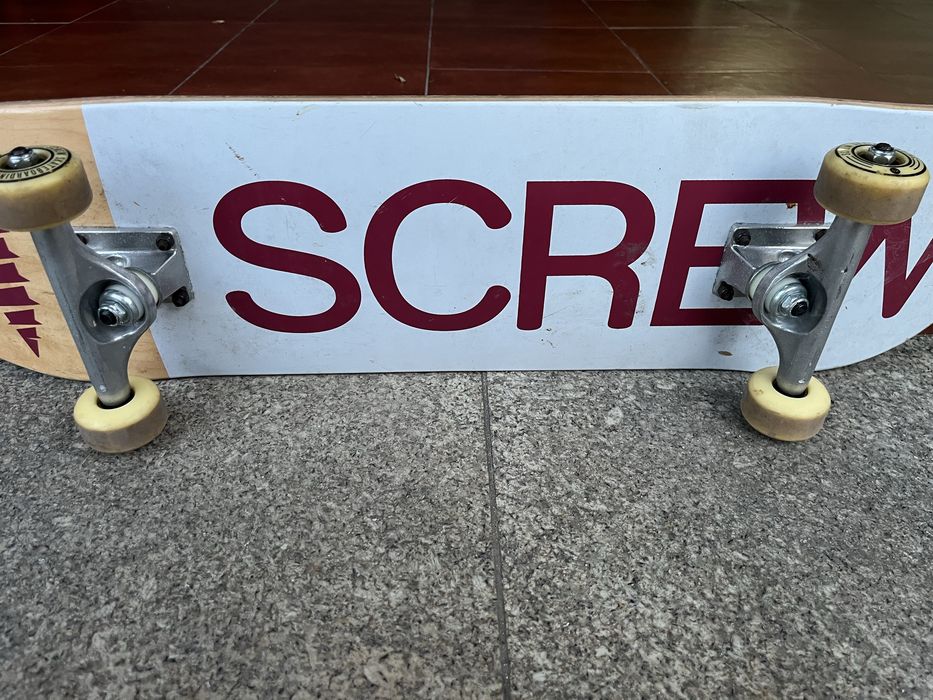 Skate screw ericeira