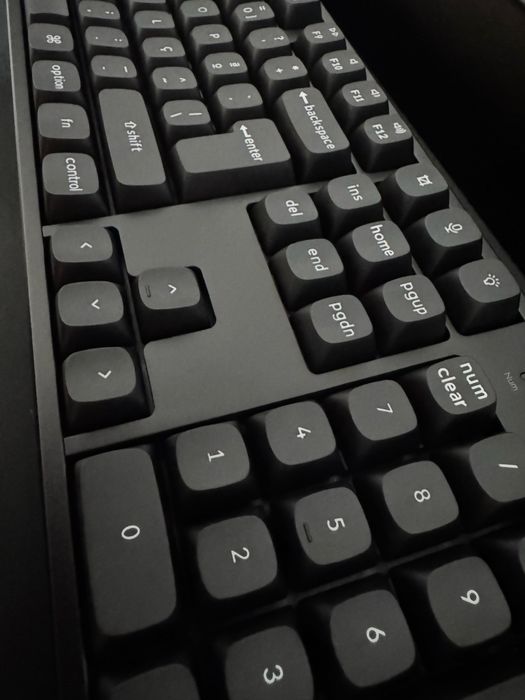 Vendo teclado KEYCHRON K10 HE edicão especial