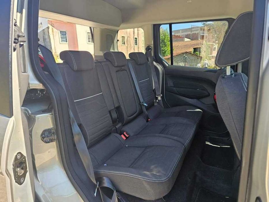 Ford Tourneo Serie Especial