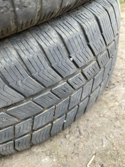 Opony zimowe 215/65 R16 używane