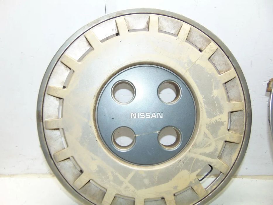 Nissan Vanette tampões roda
