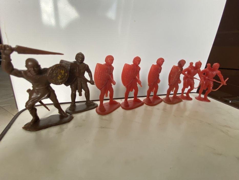 Солдатики египтяне викинги  дзи