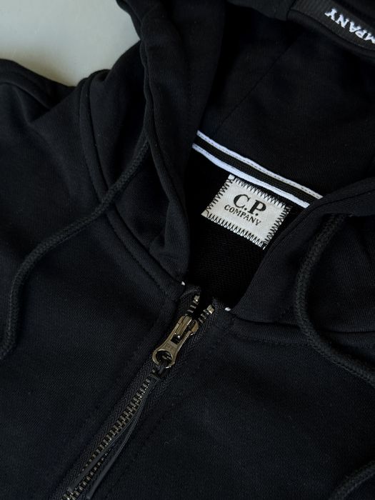 Зіп худі  C.P. COMPANY з круглою лінзою