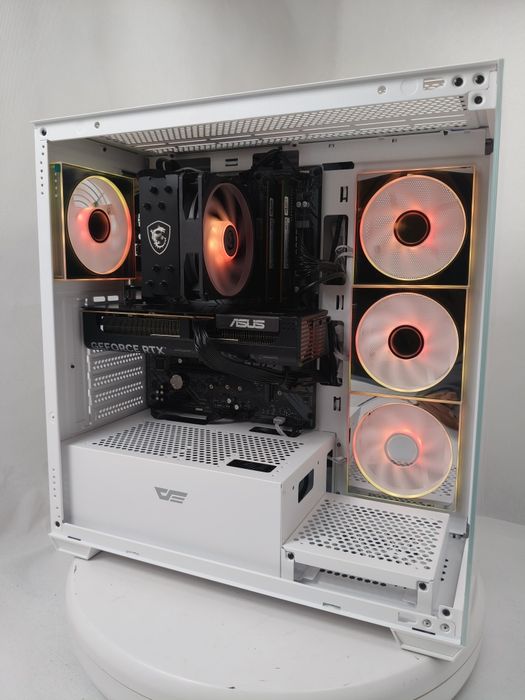 Komputer Gamingowy Ryzen 7 5700, RTX 5070, 16 GB,SSD,Win 11 Pro