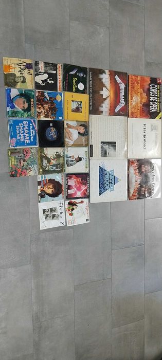 Discos de vinil e gira discos