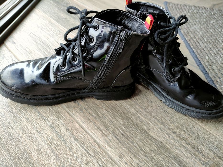 Trzewiki czarne Reserved r.32