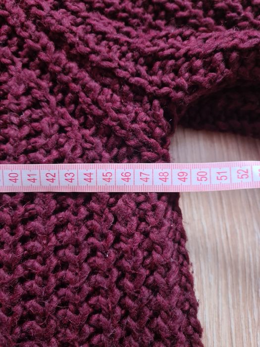 Golf, sweter oversize.