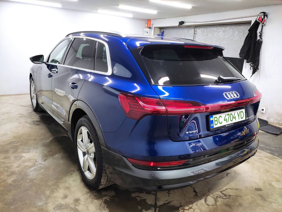 Audi etron Night vision 22рік, модельний 23