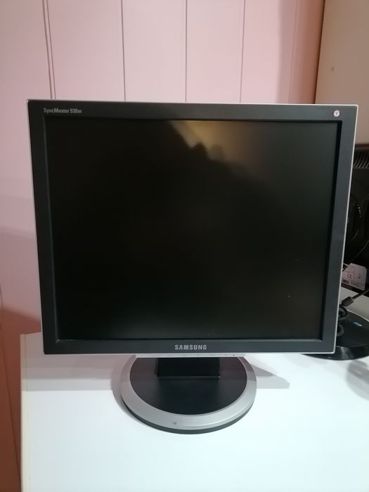 Монитор  Samsung