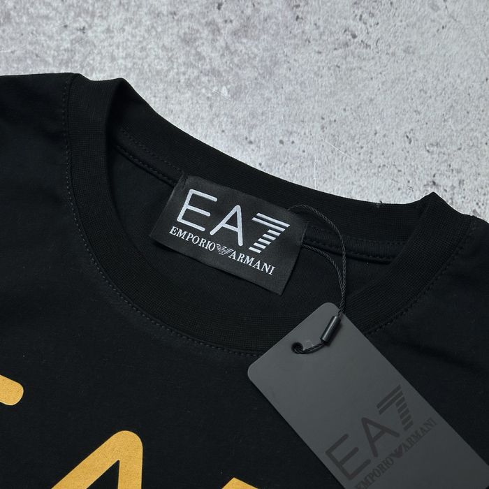 Футболка Emporio Armani exchange S,M,L,XL