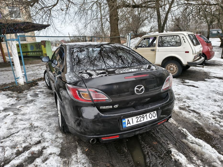 Автомобіль Мазда 6