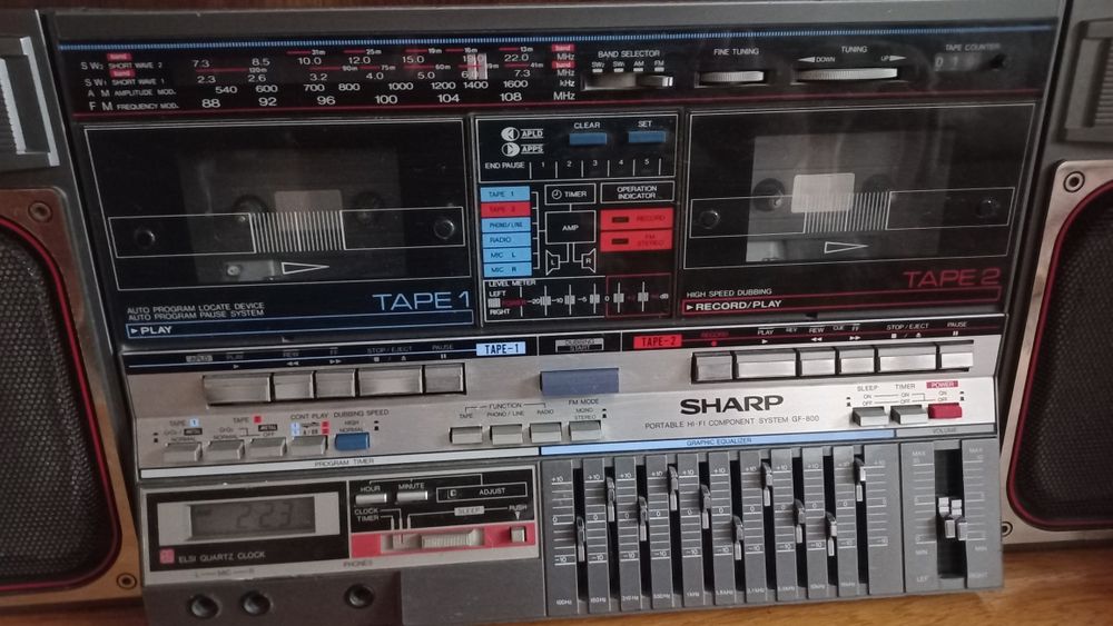 Стереомагнитофон sharp