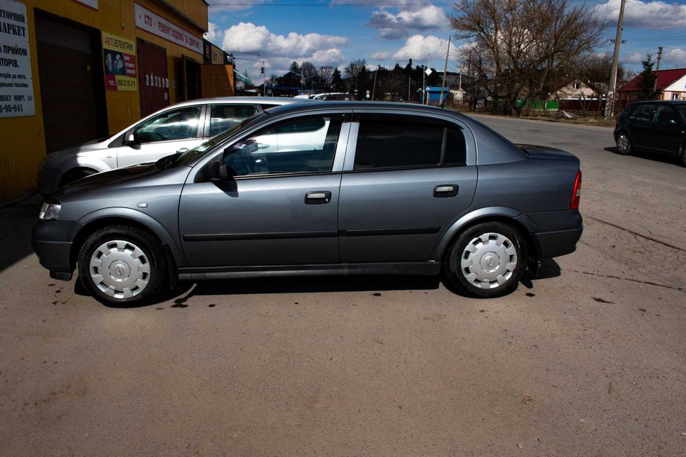 Опель Astra classic