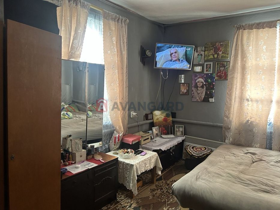 Цегляний будинок в межах міста