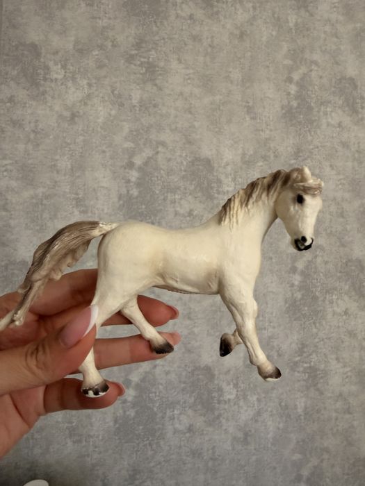 Фігурка коня Schleich