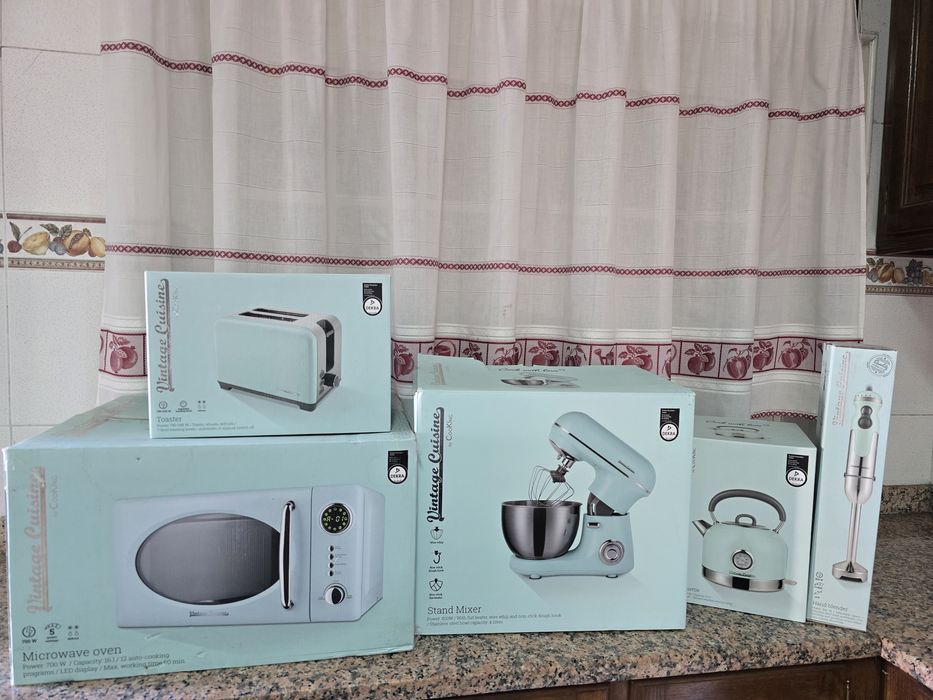 Eletrodomésticos praticamente novos.