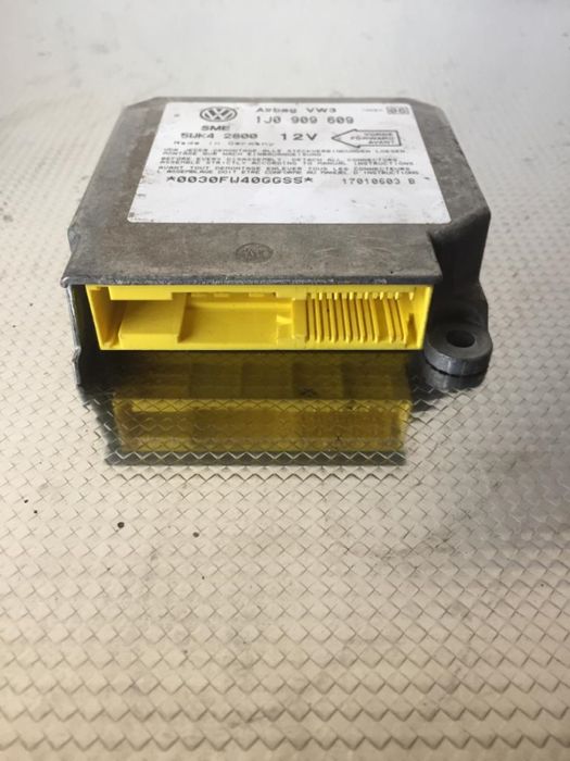 Centralina airbag VOLKSWAGEN Golf IV (1J1)