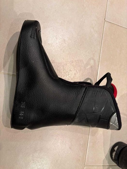 Buty narciarskie Atomic 22,5cm (35 - 35,5)