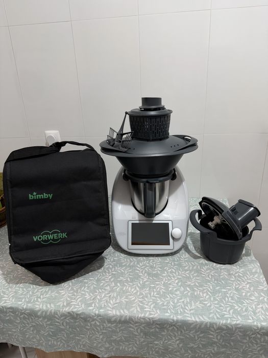 Bimby TM6  com garantia até outubro 2027