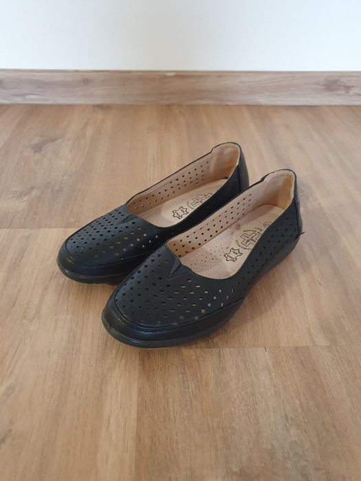 Półbuty Dr Jan skórzane mokasyny baleriny przyjazne dla stóp