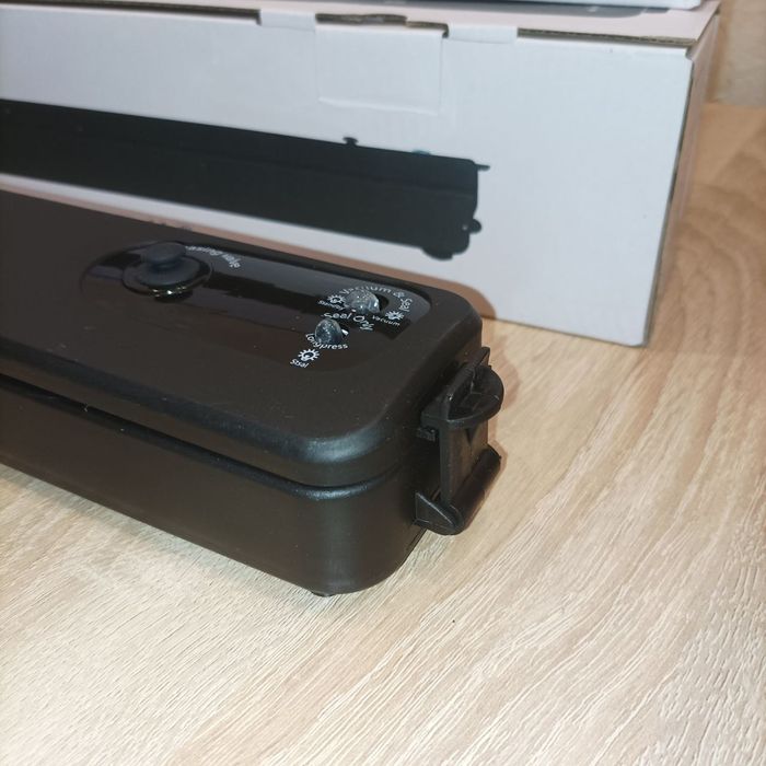 Вакууматор для еды вакуумный упаковщик 90W