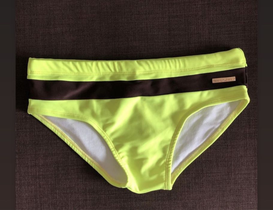Sugas de banho brasileiras e cuecas jocks
