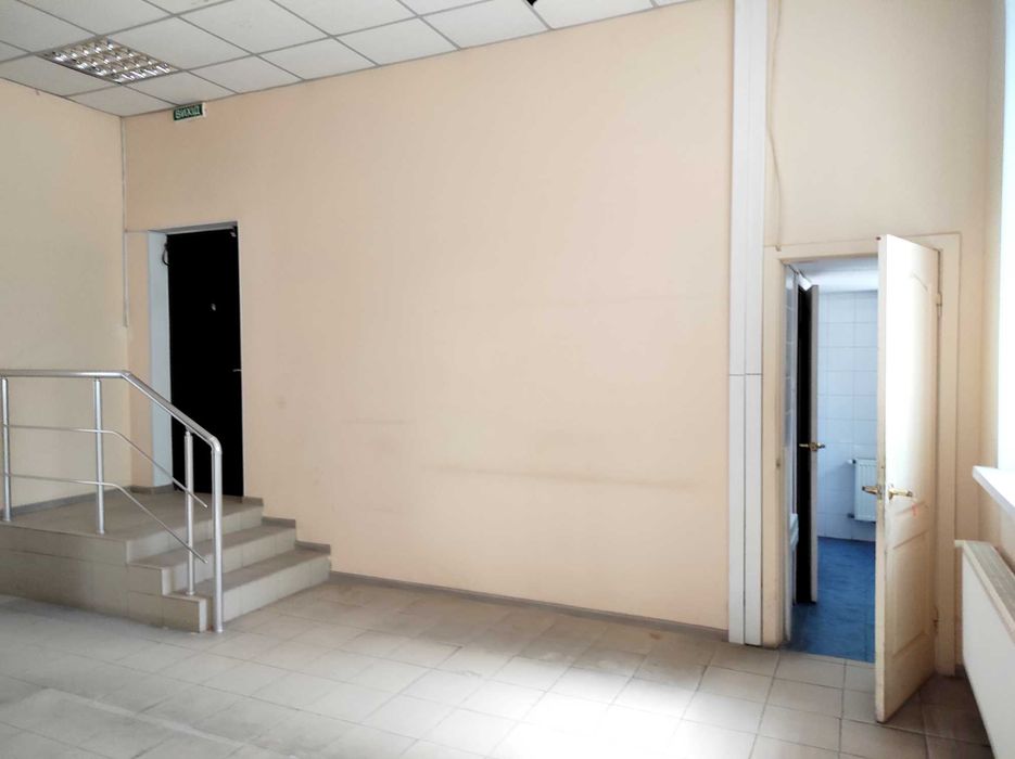 Сдам помещение в центре. 150 м2,. Фасад. Банк, магазин, офис.