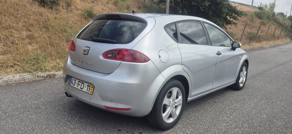 SEAT Leon 1.9 TDI Sport – 105 cv — fotografia 2