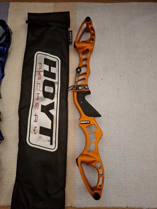 Punhos Hoyt  Prodigy P2 RX e Palhetas AXIA e Integra