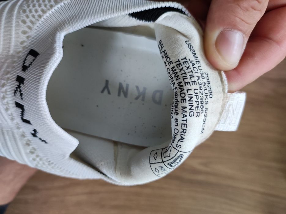 Buty DKNY 38.5 sprzedam