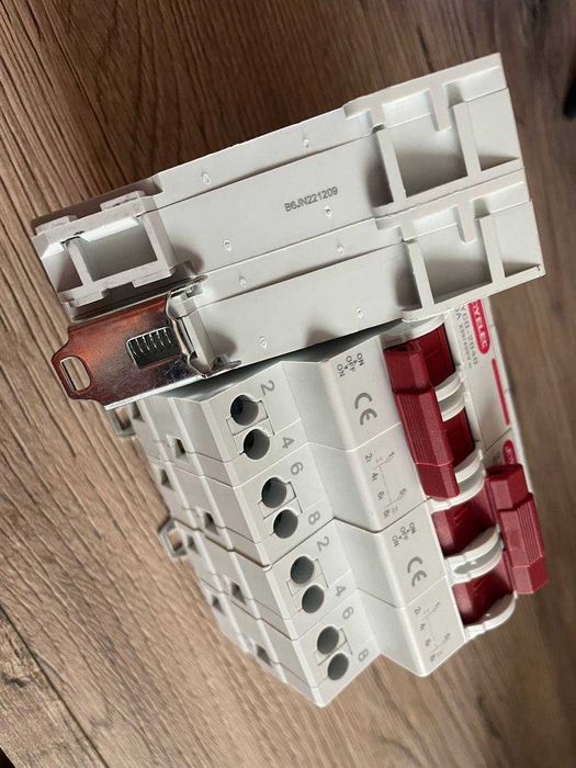 40А Перекидний автомат вимикач рубильник I-0-II перекидной