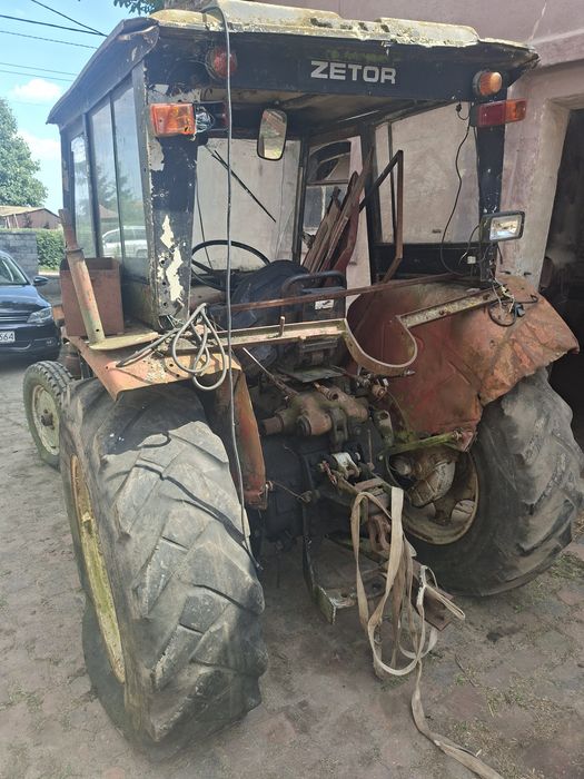Zetor 5511 calosc lub czesci.skrzynia,zwolnice itp
