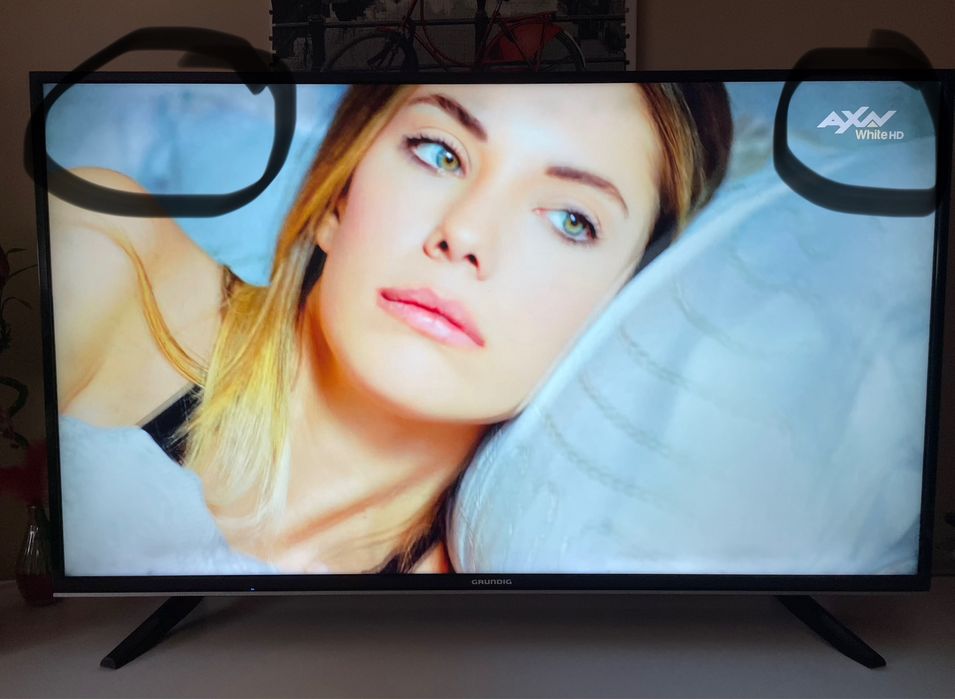 Smart Tv Grunding 49 GDU 7500B