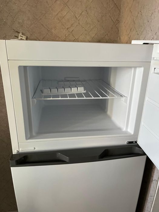 Холодильник Sharp